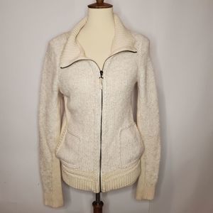 𝅺Sleeping on Snow zip up cream cardigan medium